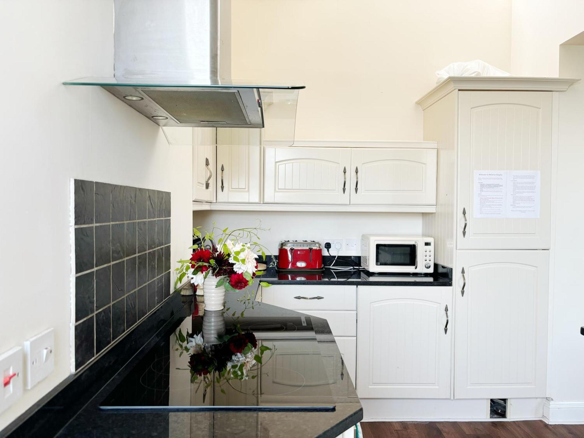 Spacious Town-Centre Apartment With Stunning Views Great Malvern Eksteriør billede